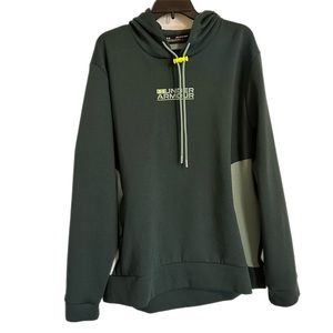 Under Armour Pull Over Sweatshirt